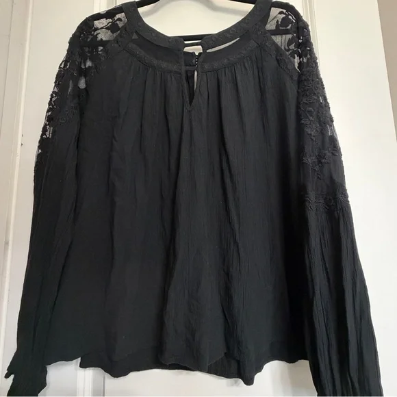 American Eagle Black Lace Blouse Size XL - Picture 1 of 12